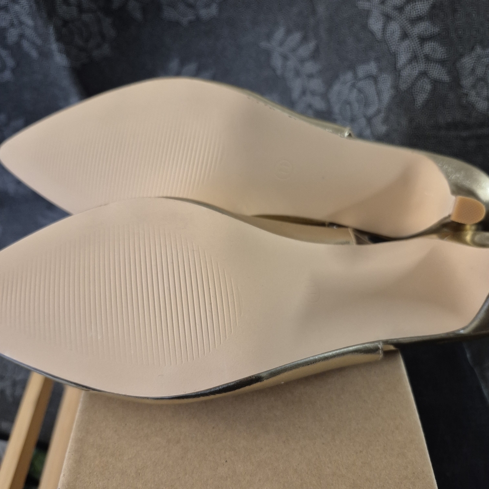 Women's Gold Slingbacks With Bow Detail Size 11 - Picture 4 of 6